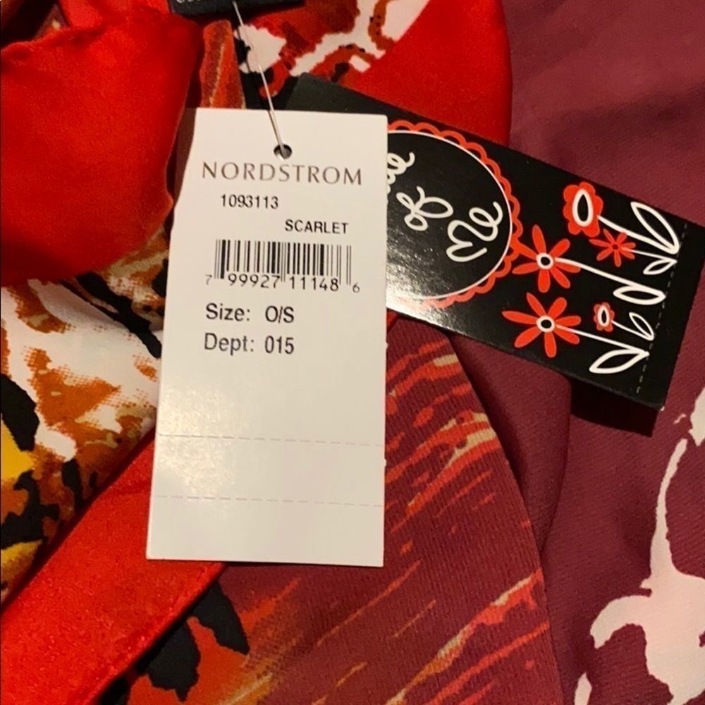 Made of Me x Nordstrom Scarf NWT - Picture 3 of 3
